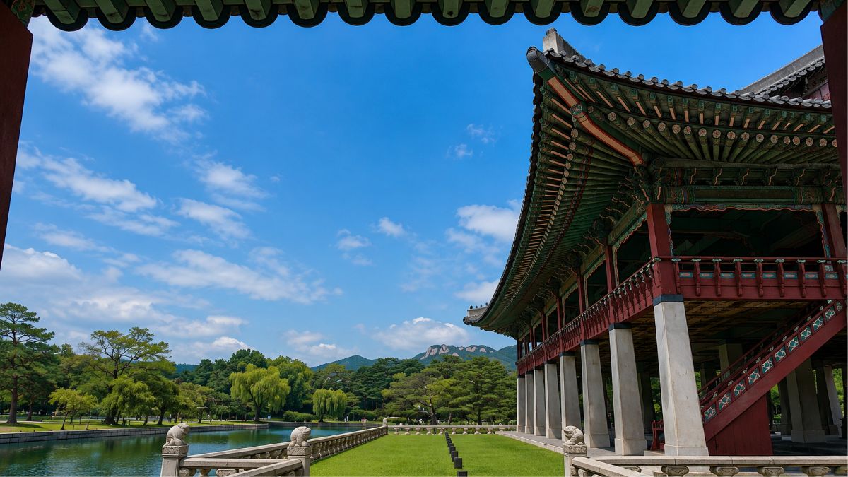 natal chart timing — Gyeonghoeru Pavilion at Gyeongbokgung Palace, same chart different coordinates, Seoul