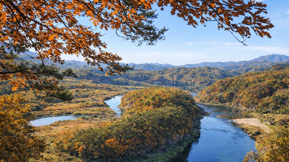 Aerial view of the river bend at Cheongnyeongpo, where King Danjong once lived in exile, echoing the turning point in Taegeukgi meaning.