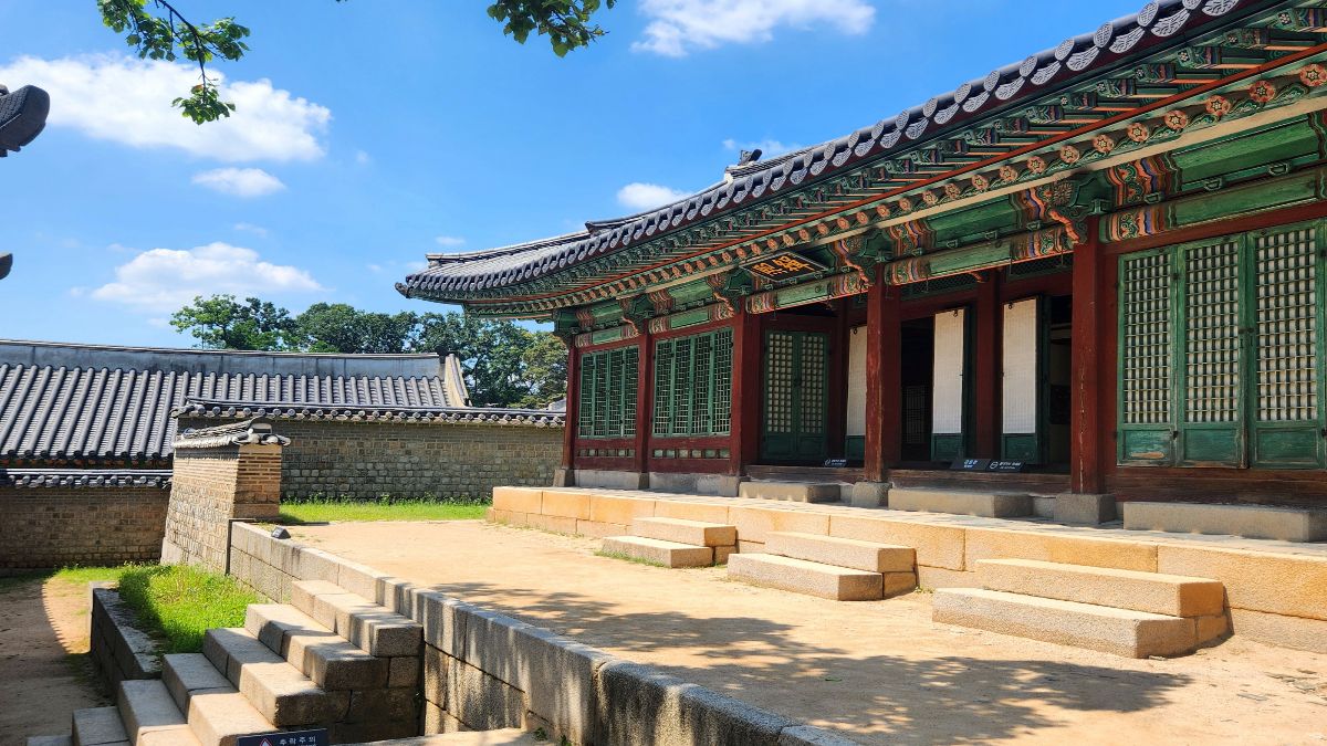 hanok ondol floor — Gangnyeongjeon royal palace hall in Gyeongbokgung, Seoul