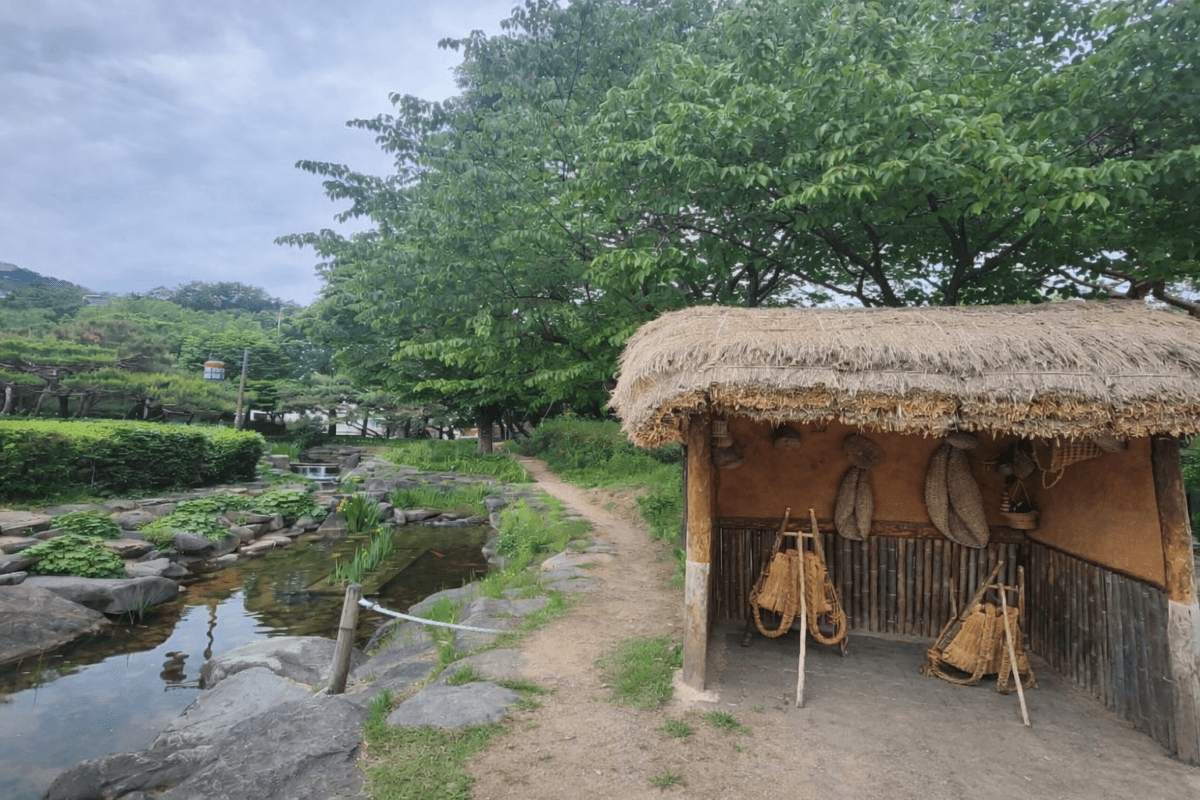 parents expectations and guilt — thatched house path empty quiet psychology