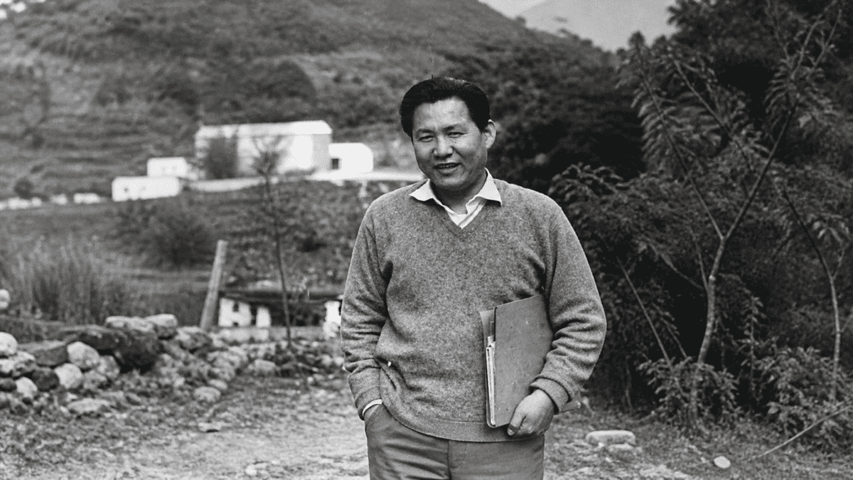 Portrait of Isang Yun during his exile years, reflecting displacement, memory, and cultural identity.